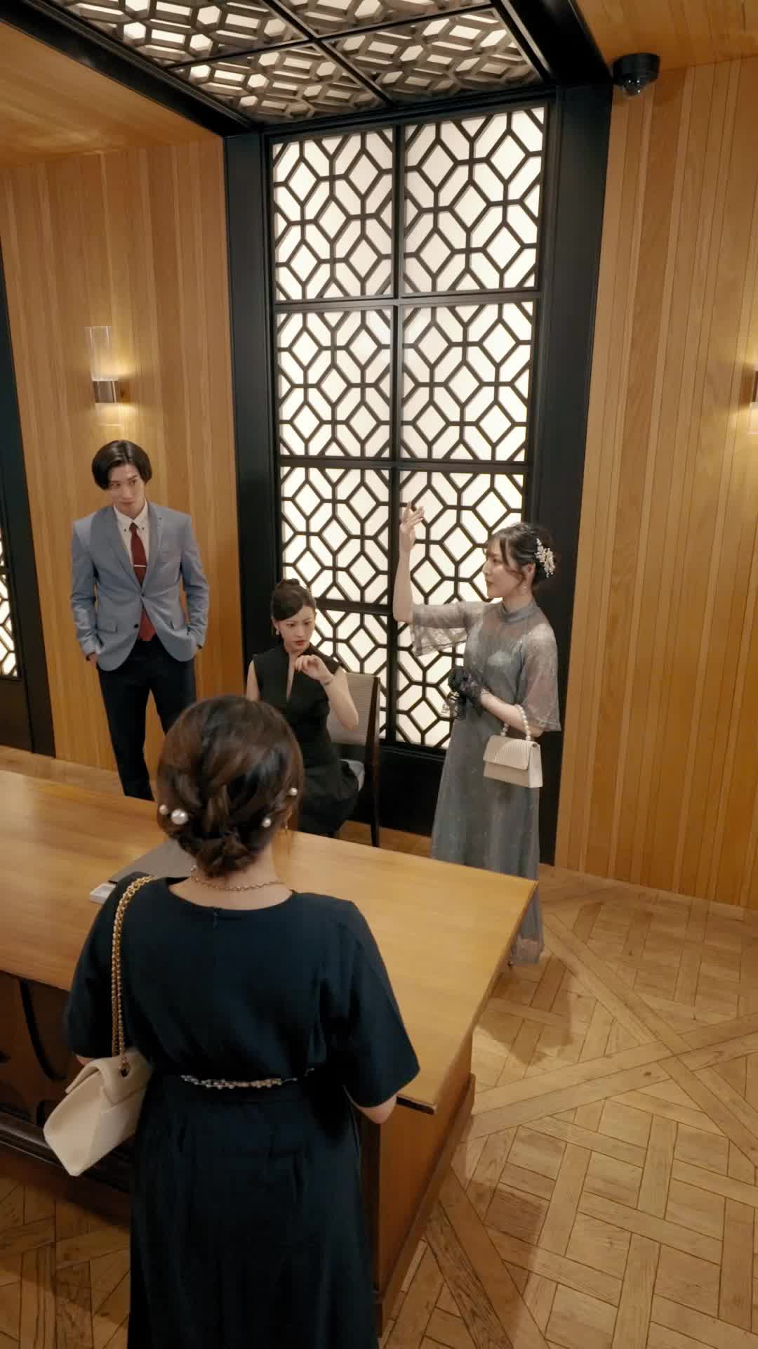 Episode 10 - The Divorced Heiress Hunts Them All